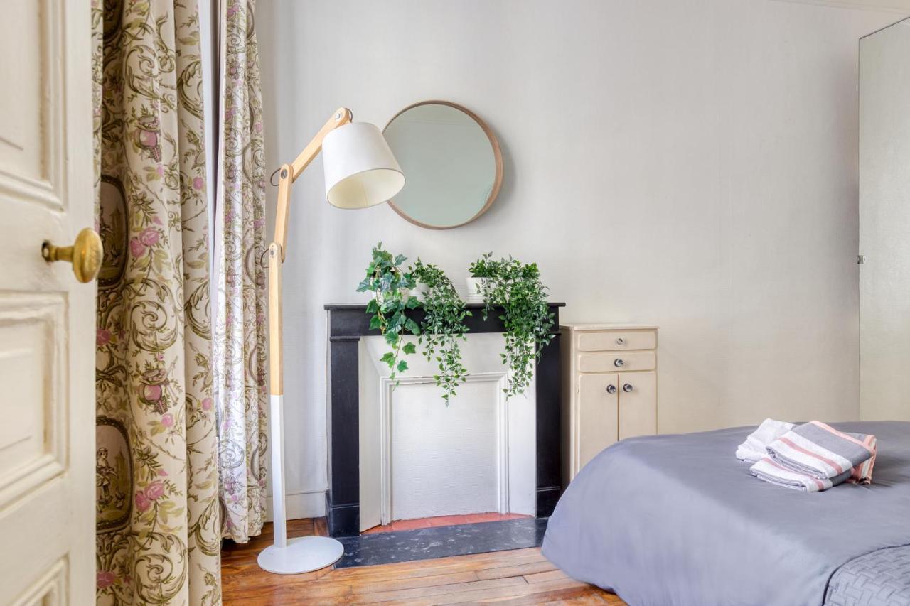 Appartement Cosy Chaleureux Proche Paris - Defense Сюрен Екстериор снимка