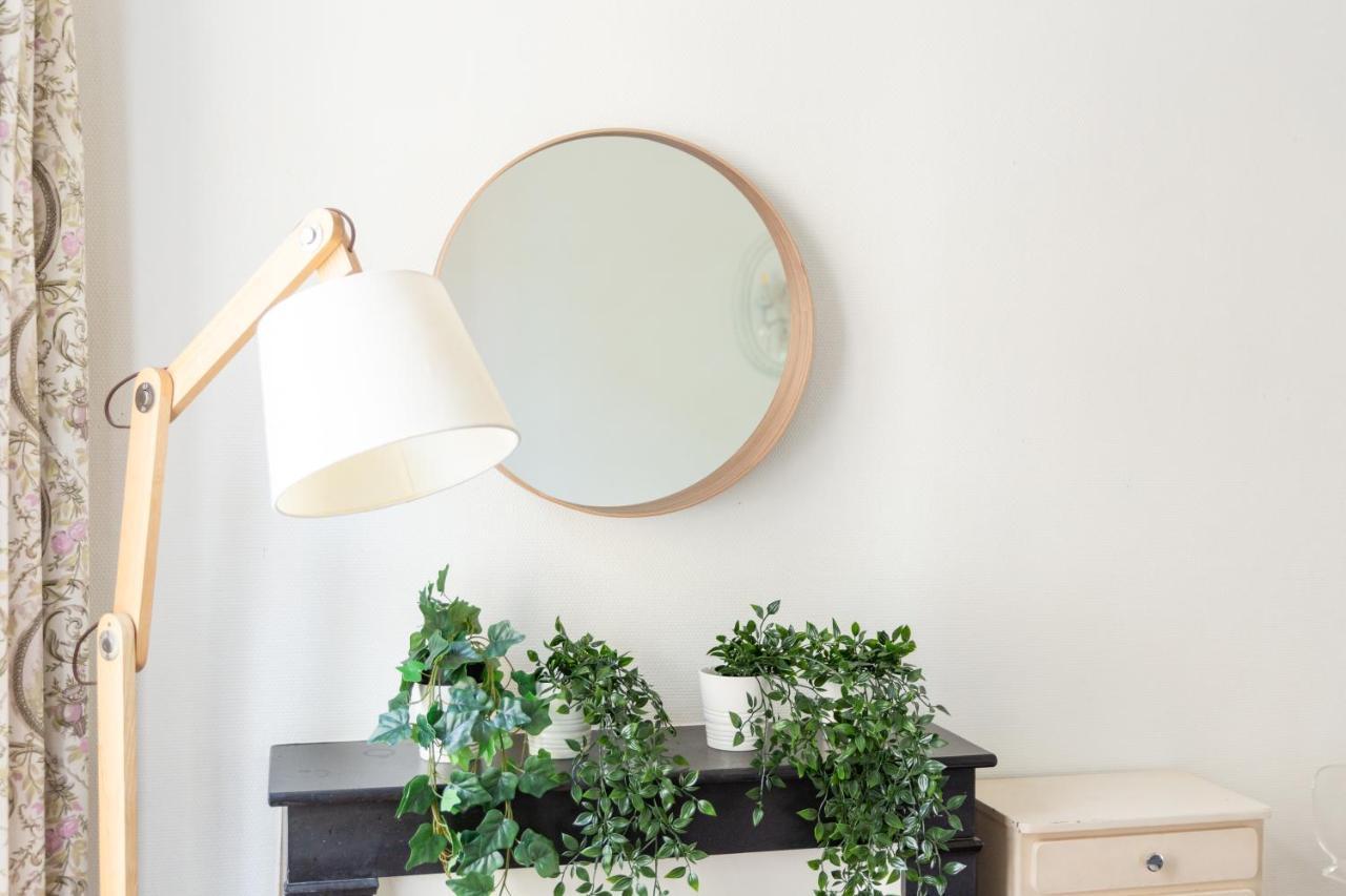 Appartement Cosy Chaleureux Proche Paris - Defense Сюрен Екстериор снимка